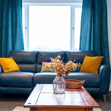 Lovely 3-Bedroom Flat With Free Parking Bridge of Allan Εξωτερικό φωτογραφία