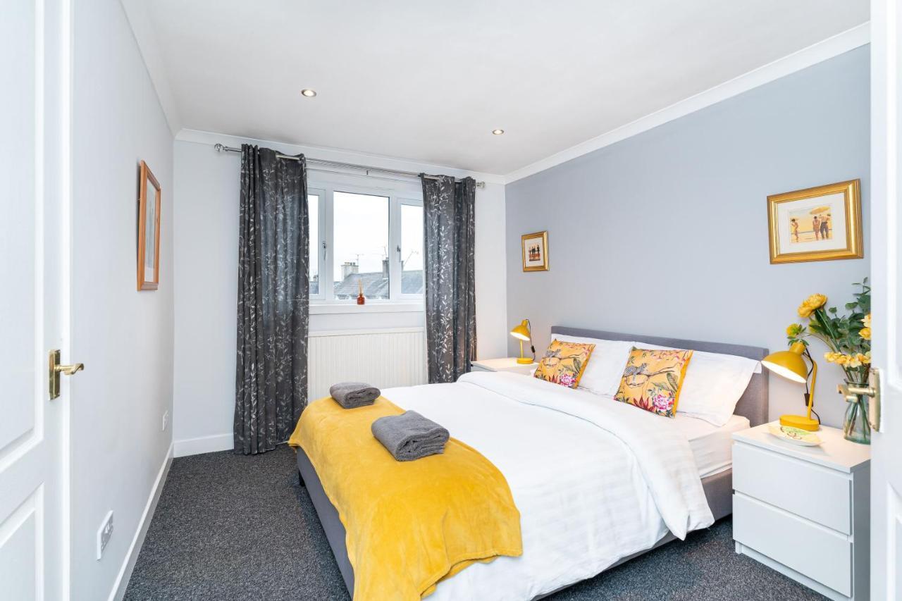 Lovely 3-Bedroom Flat With Free Parking Bridge of Allan Εξωτερικό φωτογραφία