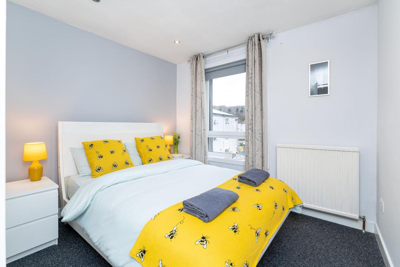 Lovely 3-Bedroom Flat With Free Parking Bridge of Allan Εξωτερικό φωτογραφία
