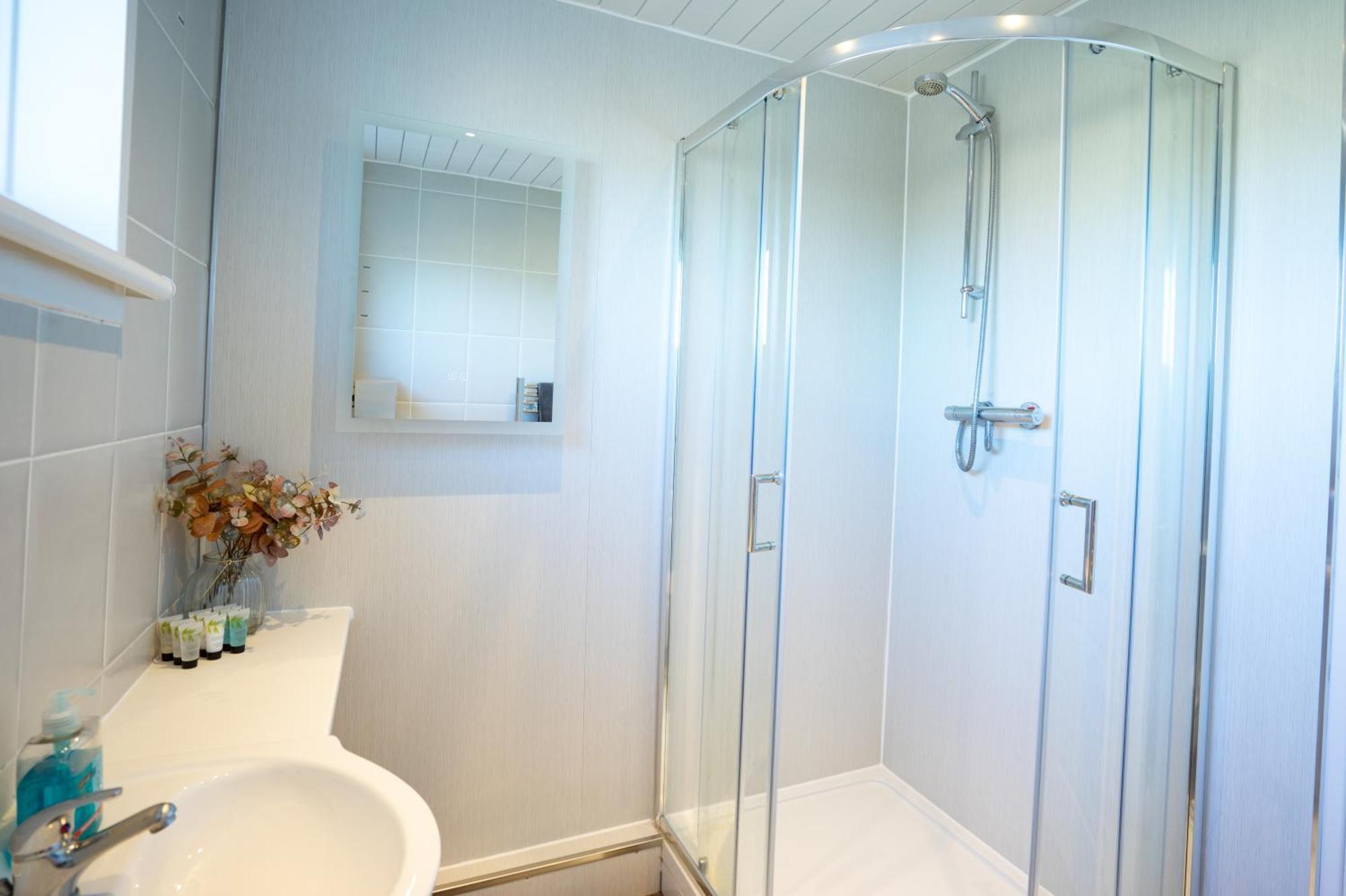 Lovely 3-Bedroom Flat With Free Parking Bridge of Allan Εξωτερικό φωτογραφία